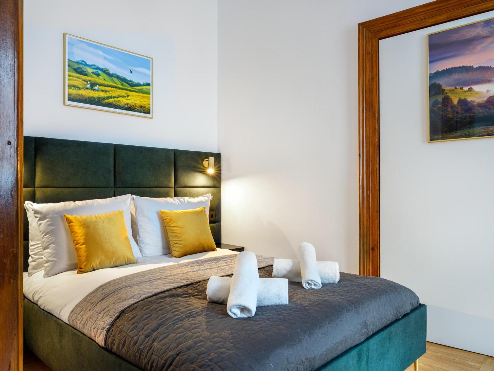 Tyzenhauz Apartments Old Town Krakow Bagian luar foto