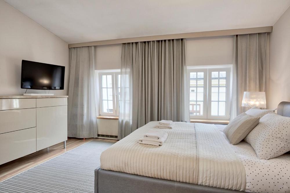 Tyzenhauz Apartments Old Town Krakow Ruang foto